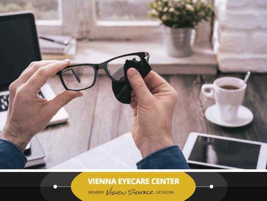 Follow These Steps to Clean Your Eyeglasses Correctly Follow These Steps to Clean Your Eyeglasses Correctly