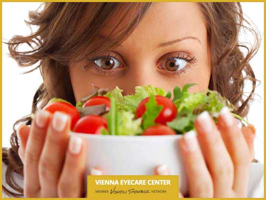 The Link Between Diet and Age-Related Macular Degeneration