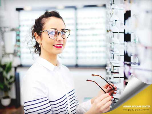 Why You Should Own More Than One Pair of Eyeglasses Why You Should Own More Than One Pair of Eyeglasses