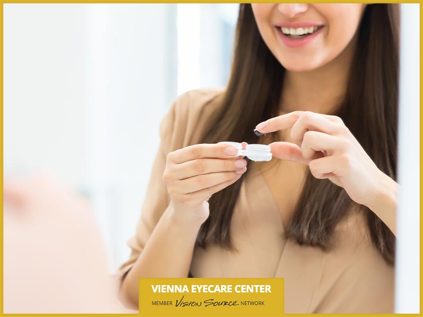 Daily vs. Monthly Contact Lenses: Which Is Better for You?